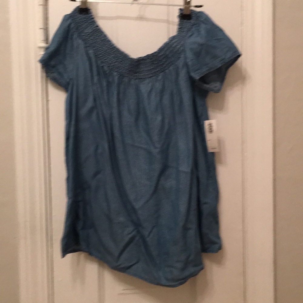 Off the shoulder chambray top